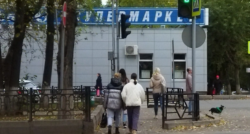 Фото к статье: Магазины начнут штрафовать на крупные суммы за продажу зажигалок детям до 18 лет