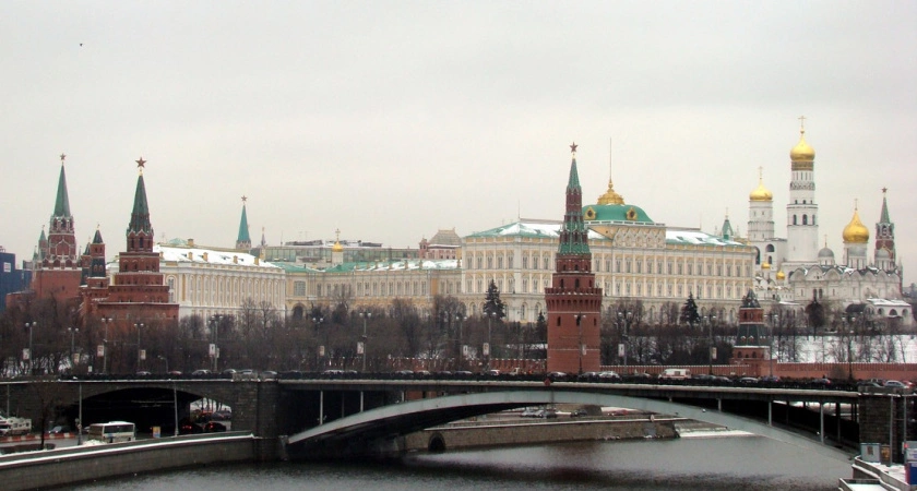 Фото к статье: Всех, кто ездит по Москве и Санкт-Петербургу, заставят платить огромные штрафы: уже с 1 января 2025 года