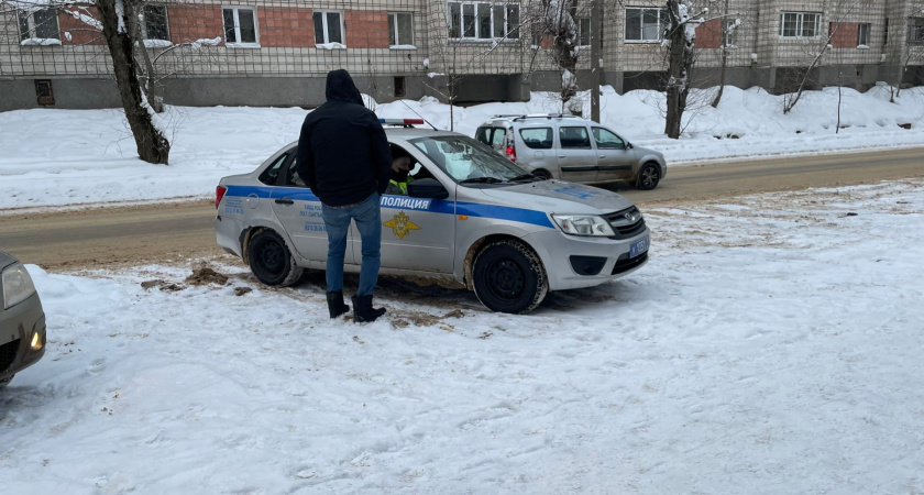 Полиция Тверской области разыскивает водителя иномарки: скрылся с места ДТП