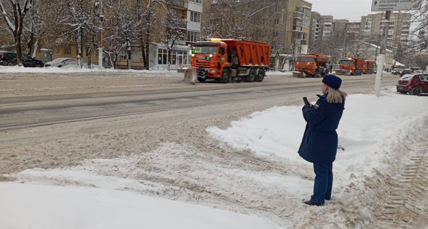 Прокуратуре не понравилось качество уборки снега в Твери: кто будет отвечать?