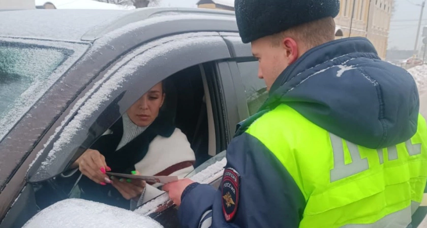 Фото к статье: ГАИ Тверской области строго предупредила жителей: касается и водителей, и пешеходов