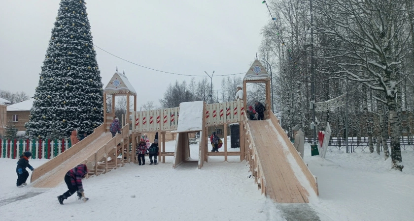 Фото к статье: Каникулы всей семьей: Торжок приглашает на праздник «Святки», экскурсии по Новоторжскому кремлю и бал-маскарад