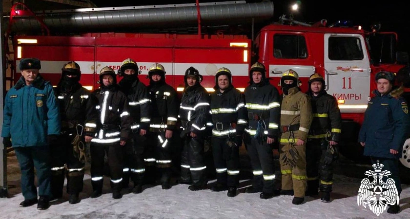 Фото к статье: В Тверской области при пожаре эвакуировали трех человек: в МЧС раскрыли подробности