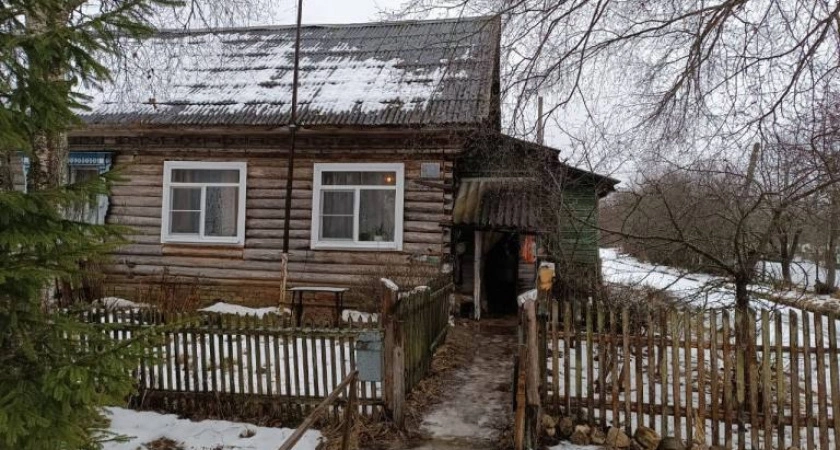 Фото к статье: В частном доме в Торжокском районе обнаружены тела двух мужчин