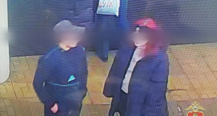 Фото к статье: В Тверской области парень и девушка обновили гардероб и ушли без оплаты