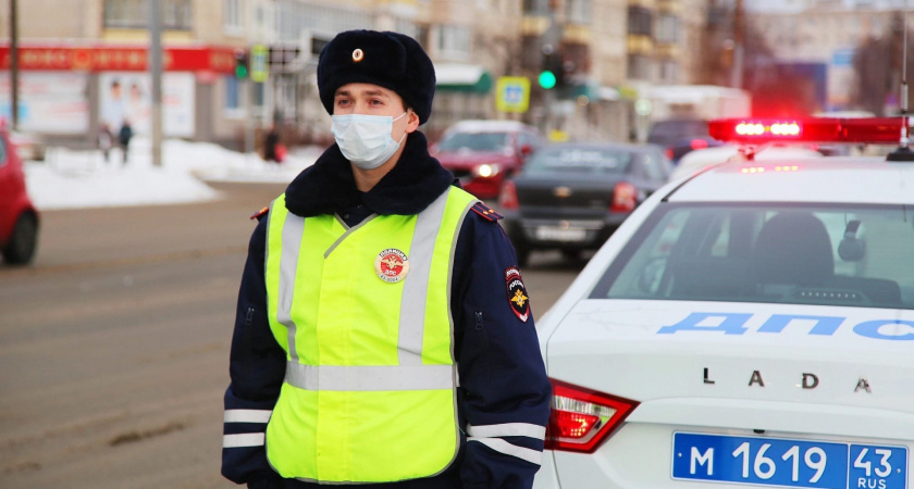 С февраля за установку таких фар зимой сразу лишат прав – стоят почти у каждого водителя