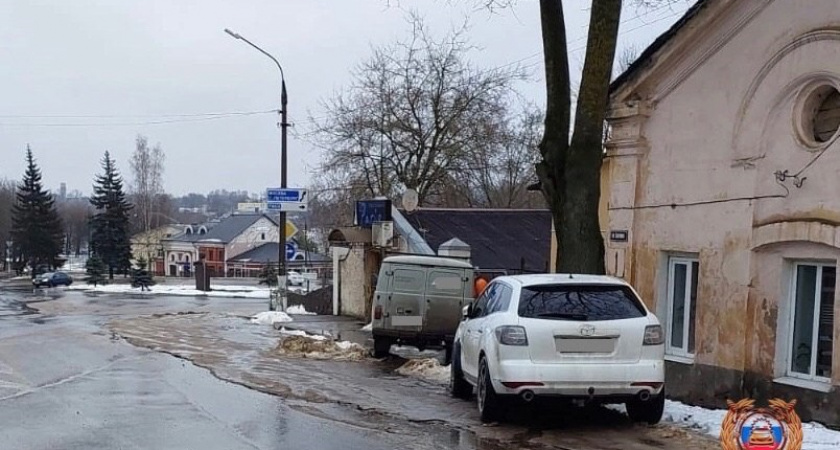 В Твери на пешеходном переходе сбили 17-летнюю девушку: она в больнице