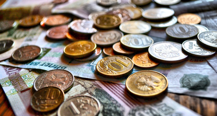 Какая зарплата в России считается нормальной?