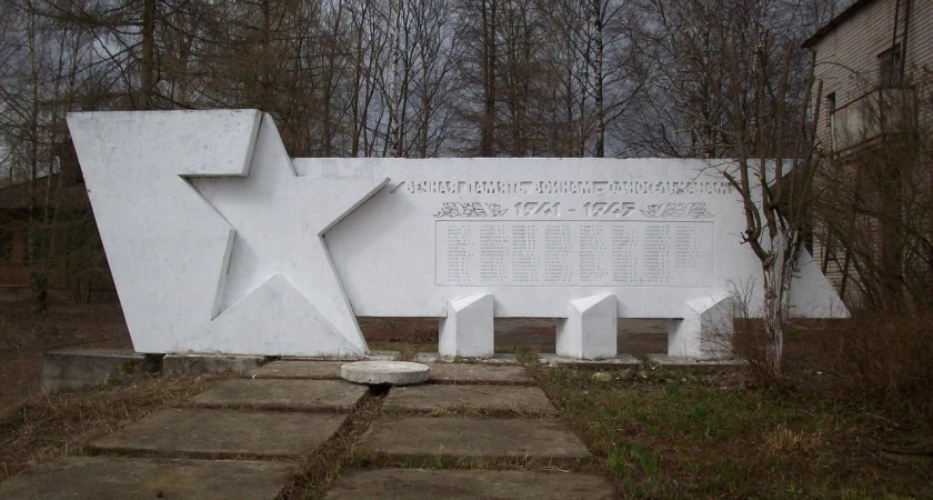 Фото к статье: Память жива: Тверская область выделит средства на восстановление воинских захоронений в 2025 году