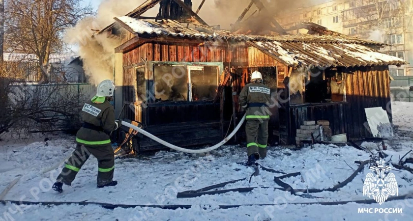 Фото к статье: В Тверской области при пожаре в жилом доме обнаружено тело погибшего