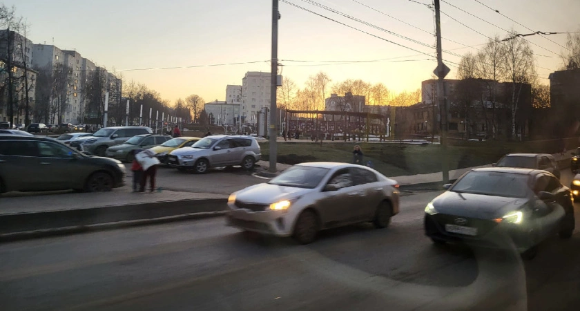 Фото к статье: С 1 марта со всех тверичан штраф 500 рублей: ГАИ начала поиск машин с такими фарами
