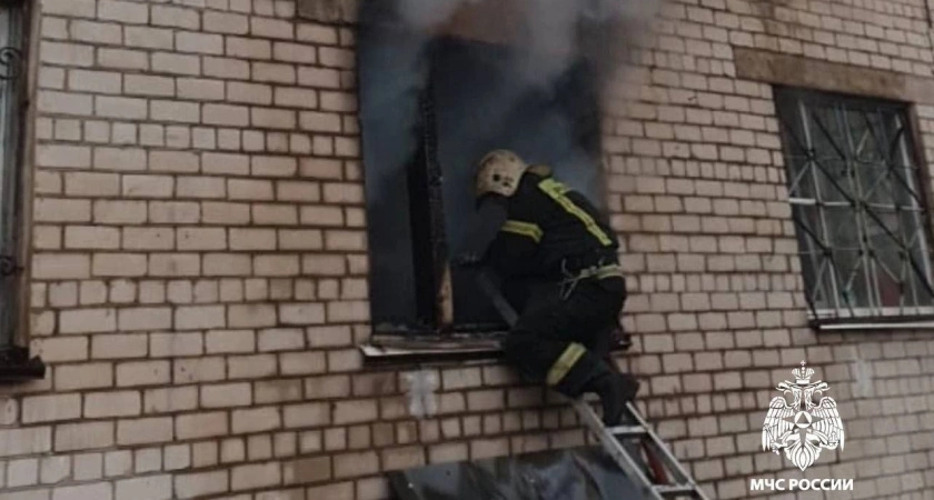 Фото к статье: Четверо детей в ловушке огня: в Конаково пожар едва не обернулся трагедией
