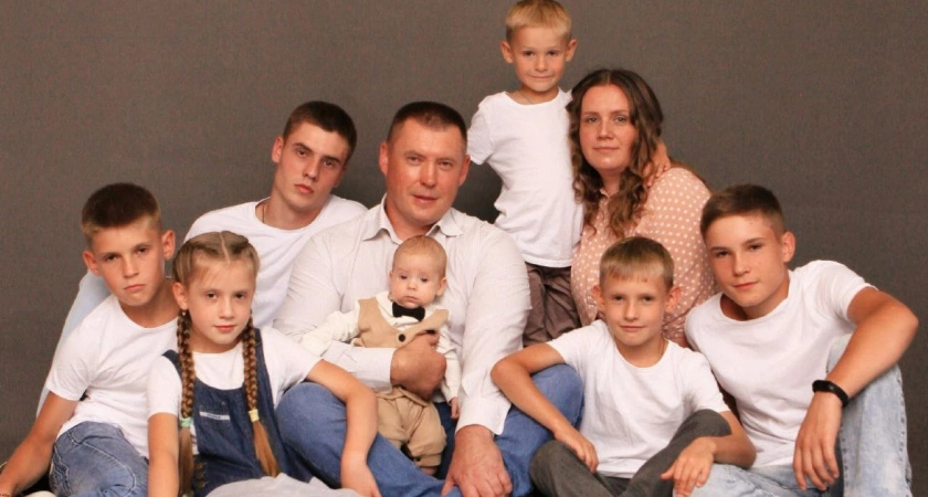 Фото к статье: Многодетные родители из Тверской области удостоены ордена «Родительская слава»
