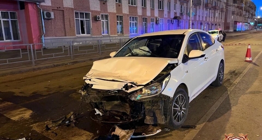 Фото к статье: В Твери столкнулись два автомобиля: пострадали две пассажирки