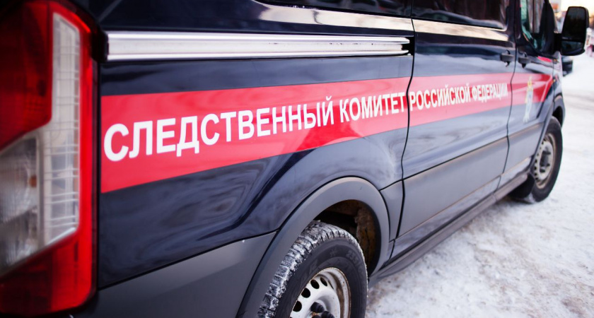 В Конаковском районе малолетний ребёнок погиб после падения из окна: проводится проверка