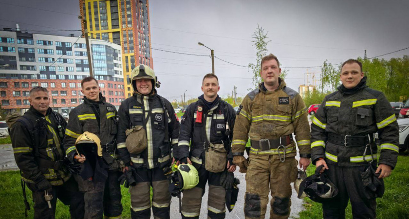 В Твери из горящей многоэтажки спасли ребёнка, пожар ликвидирован за полчаса