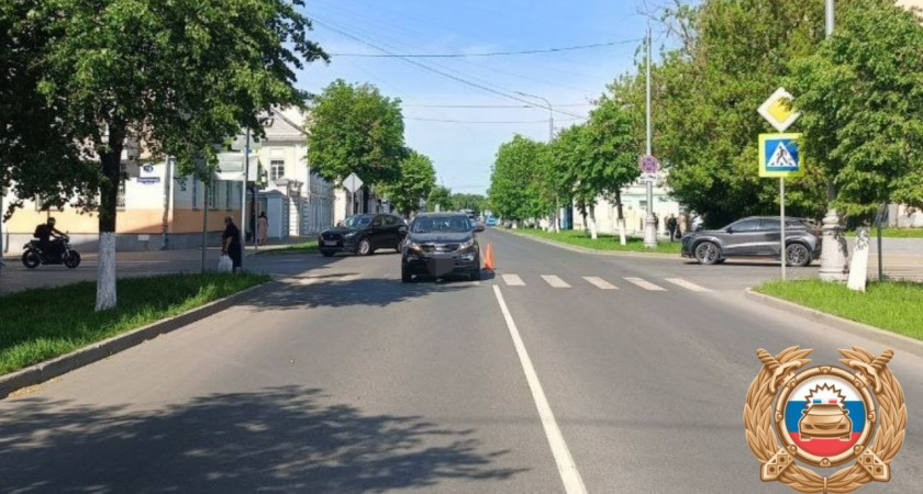 На улице Новоторжской пенсионер на Kia в свой день рождения сбил женщину на пешеходном переходе