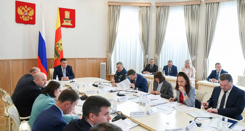 Во дворах четырех районов Твери дополнительно отремонтируют дороги и положат новый асфальт