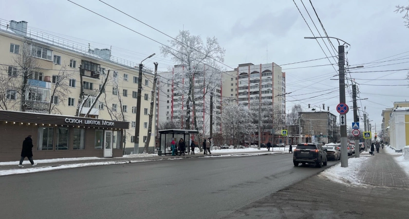 Фото к статье: Житель Редкино стрелял из винтовки по автобусной остановке: состоялся суд