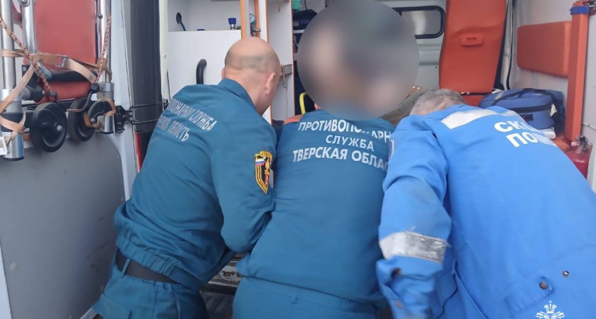 Трое в больнице после столкновения судов на Волге в Тверской области