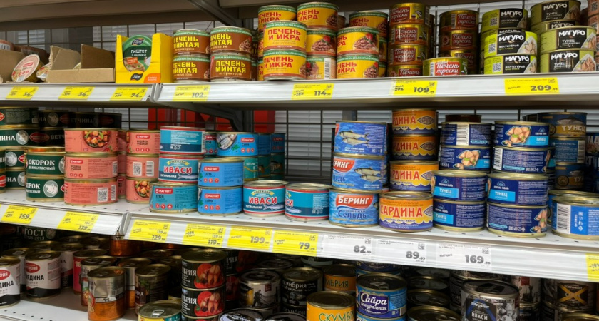 Технолог пищевой промышленности рассказала, чем отличаются консервы из "Светофора" от таких же в других супермаркетах