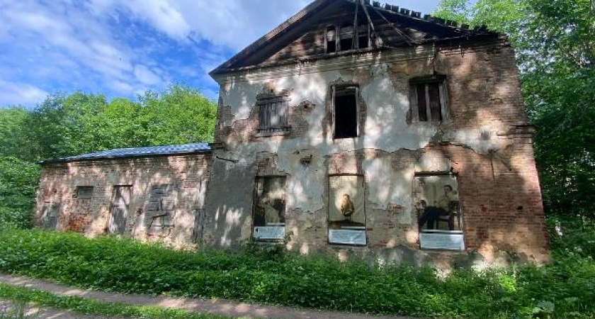 Родовое гнездо легендарного революционера Бакунина в Тверской области продают всего за 2 рубля
