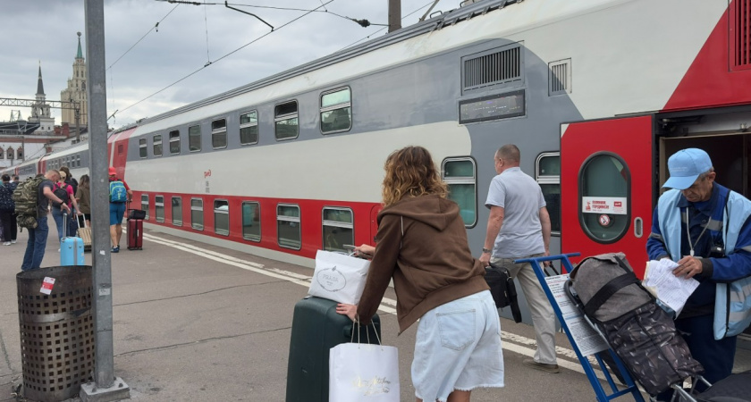 Выкупил купе, но когда зашел – на моем белье лежала пара из соседнего. Вот что они ответили