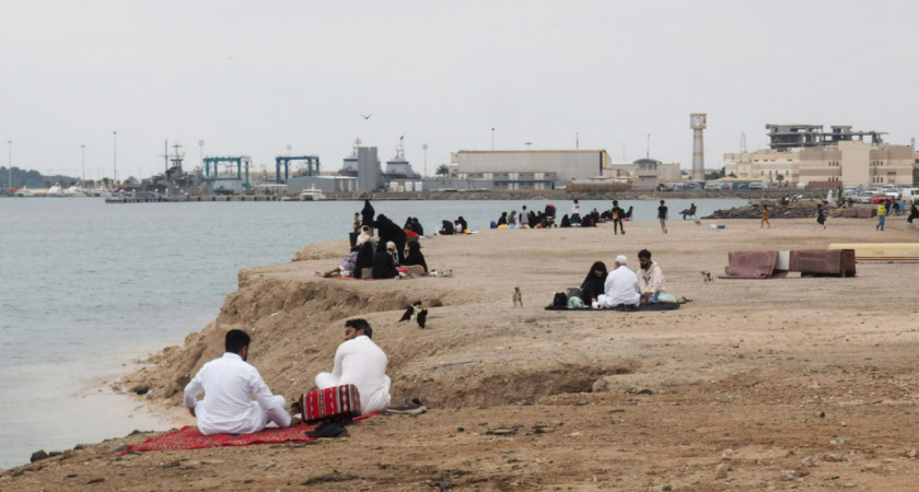 Море, в котором нельзя искупаться: как выглядит пляжный отдых в Саудовской Аравии?