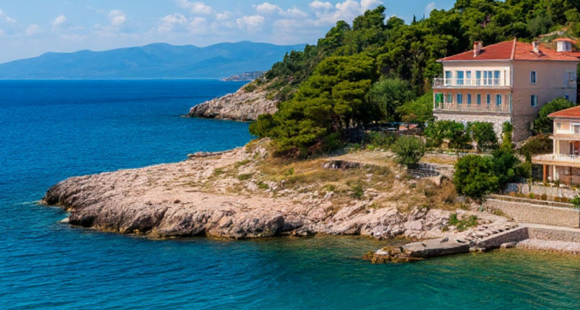 Поселок Кацивели в Крыму - рай или ад для приезжающих сюда на отдых туристов?