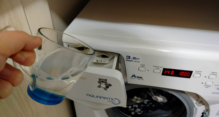 Вот как устранить неприятный запах из стиральной машины: совет бывалого сантехника