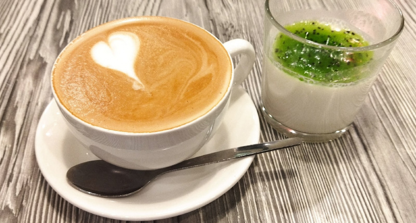 Больше не выкидываю кофейную гущу: использую ее дома, в саду, в бане и не нарадуюсь — 8 лайфхаков 