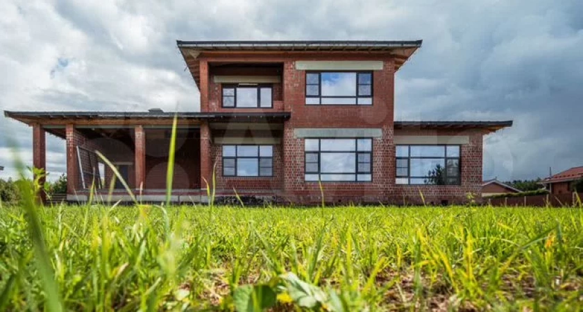  Роскошь на первой линии Волги: элитные предложения коттеджей в Твери