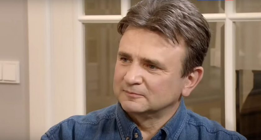 Роман с замужней и обвинение в растрате 110 млн: как изменился и чем занимается ведущий «Пока все дома» (12+) Тимур Кизяков 