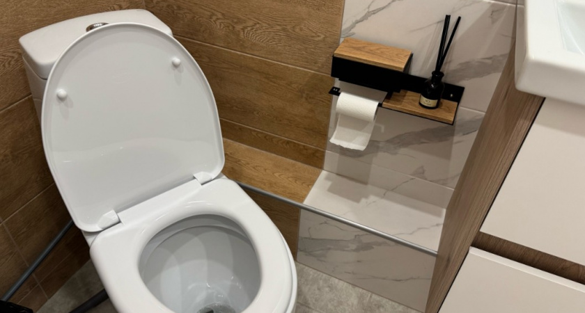 Почему нельзя оставлять открытой крышку унитаза - зарубите себе на носу