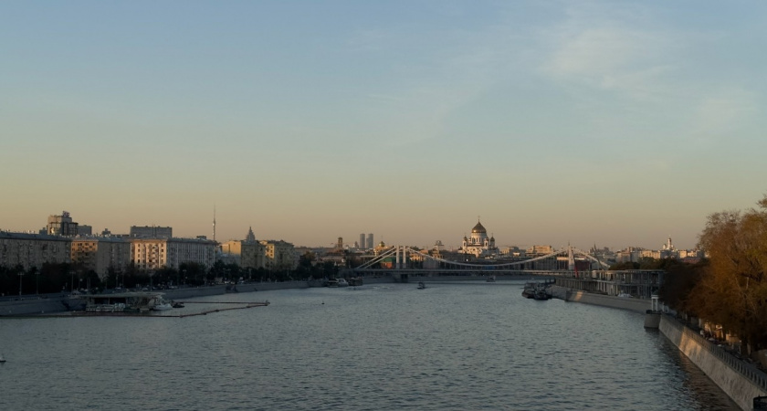 От изнуряющей жары до снегопадов: в Гидрометцентре рассказали о "шутках" погоды на неделе