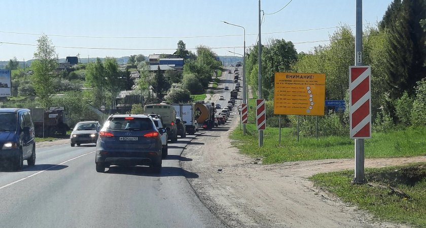 Водитель скрылся с места ДТП после столкновения с электричкой в Тверской области