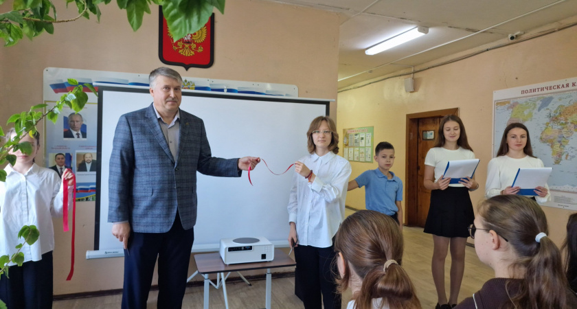 Новая телестудия открыта в Михайловской школе благодаря инициативе одной из учениц