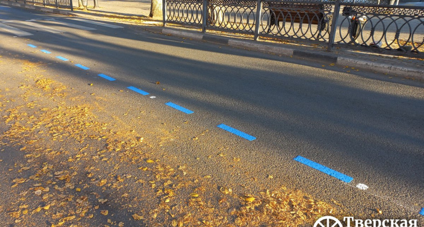 Синяя разметка обозначила платные парковочные зоны в центре Твери