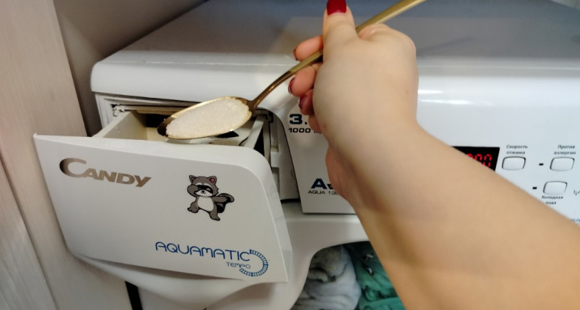 Лимонку в воду - и лоток стиральной машины снова блестит ярче утренней звезды: только продвинутые хозяйки знают этот способ