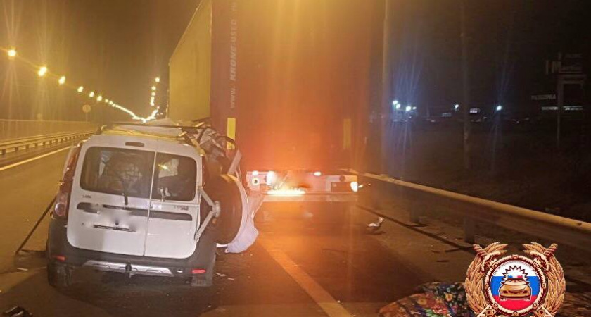 Смертельное ДТП под Торжком: 2 человека погибли на месте