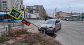 В Твери пьяная женщина снесла светофор и получила два штрафа
