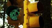 Проехали на зелёный - заплатите сразу штраф: ГИБДД напоминает о неочевидных нарушениях