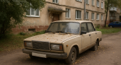 В Твери готовятся эвакуировать два заброшенных автомобиля ВАЗ