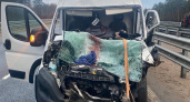 На трассе М-11 в Тверской области водитель уснул за рулём — пострадали три человека