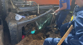 В Калининском округе водитель экскаватора получил травмы — прокуратура начала проверку