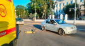 Двое подростков на одном электросамокате попали под машину на Советской улице в Твери