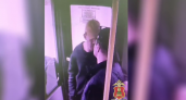 Громкое задержание в Твери: пьяные дебоширы избили пассажира в автобусе