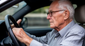 В ГАИ поставили жирную точку: до какого возраста можно водить машину - пенсионерам назвали ограничения на наших дорогах
