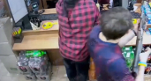 В Твери пьяный мужчина с винтовкой пришел в магазин, где ему не продали сигареты