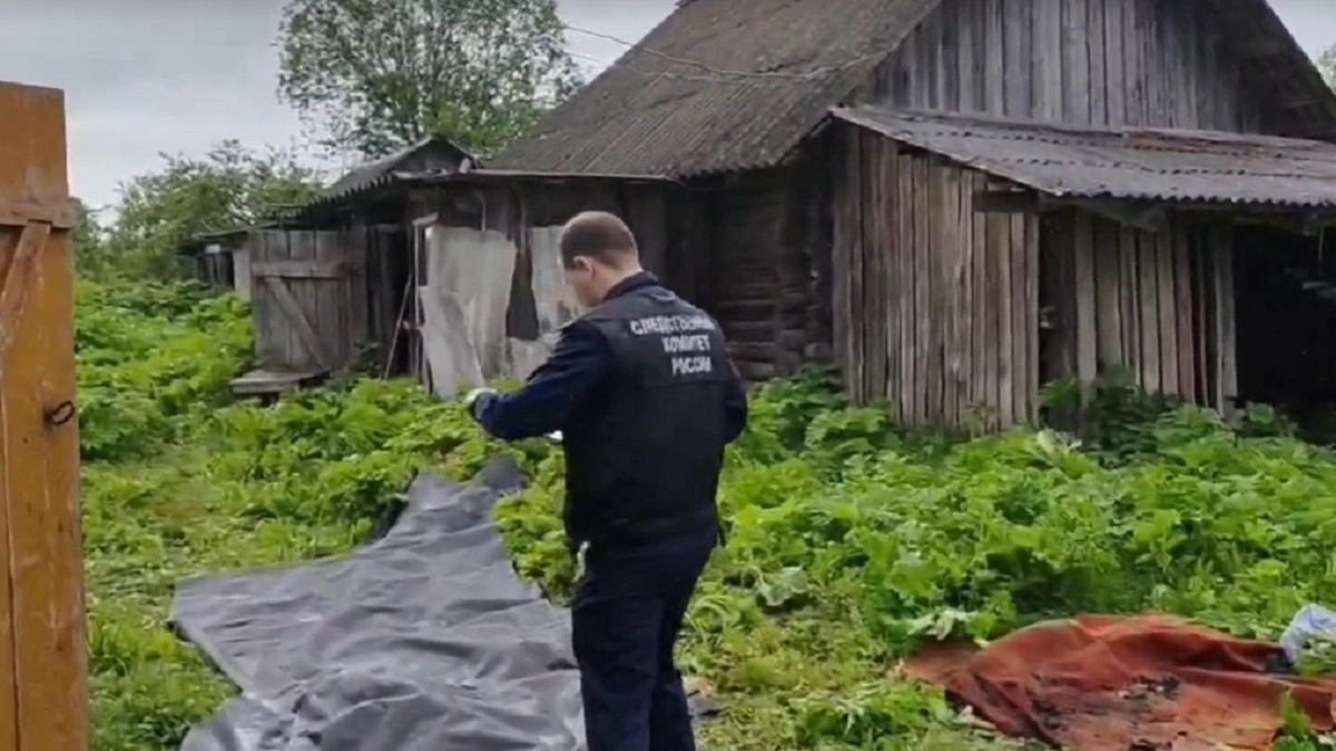 В Тверской области на пожаре найдены тела трех мужчин: возбуждено уголовное дело